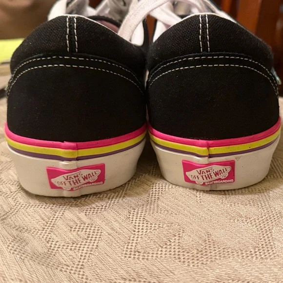 Vans Men's Black Sneakers with Blue and Pink Accents - Picture 2 of 4